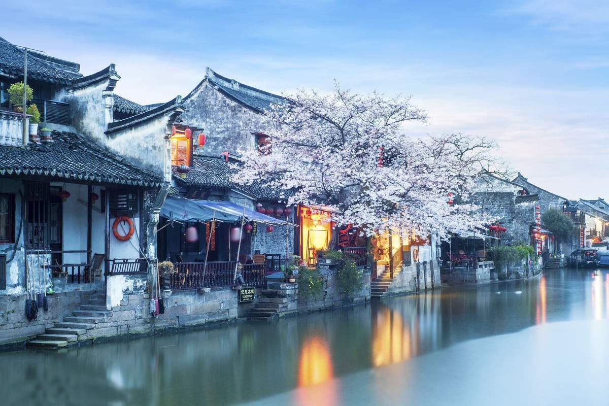 探索知识星球平台,加入无意中发现男友和前女友的合照,现任女友当面撕了照片,过分吗?,扩展你的知识圈